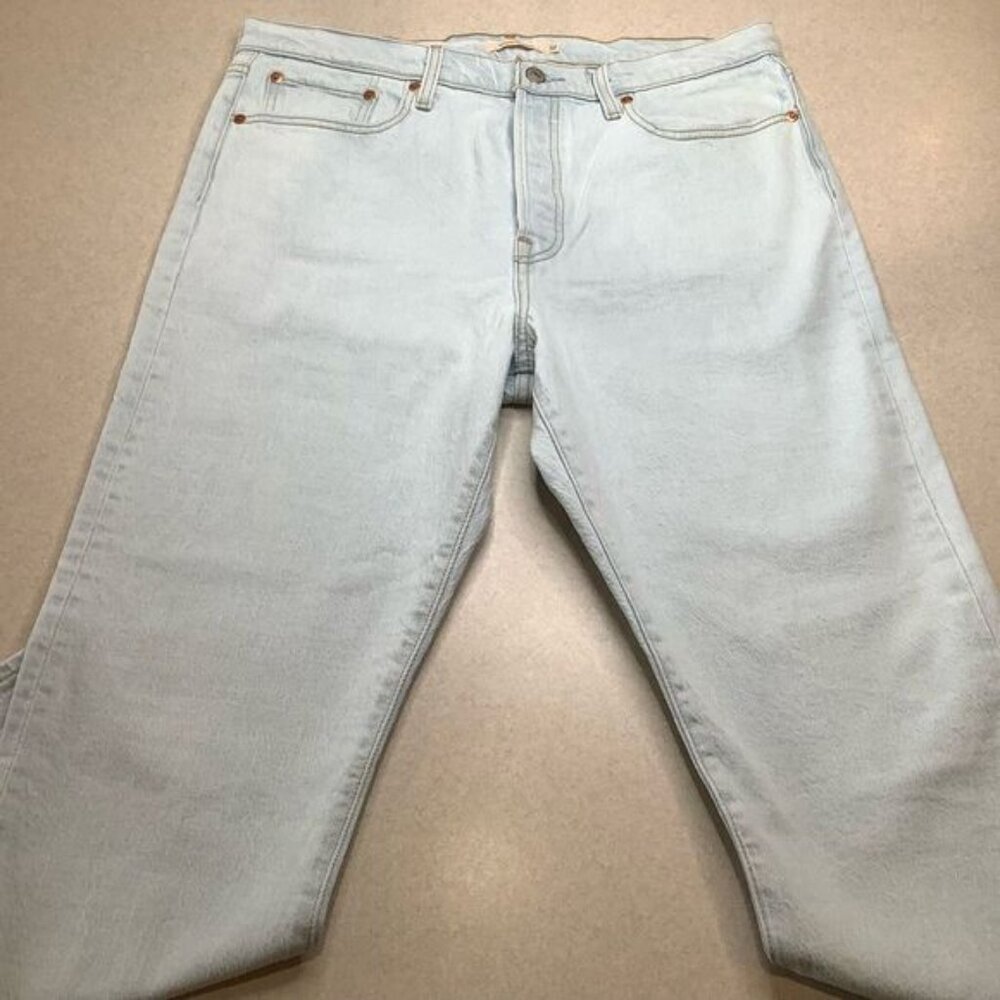 Levi’s Premium Wedgie Straight 32 Think Outside‎ Light Wash NWOT - Picture 4 of 9